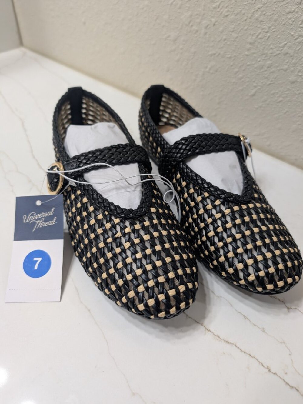 Women’s Noemi Flats with Memory Foam Insole - Universal Thread - Picture 2 of 6